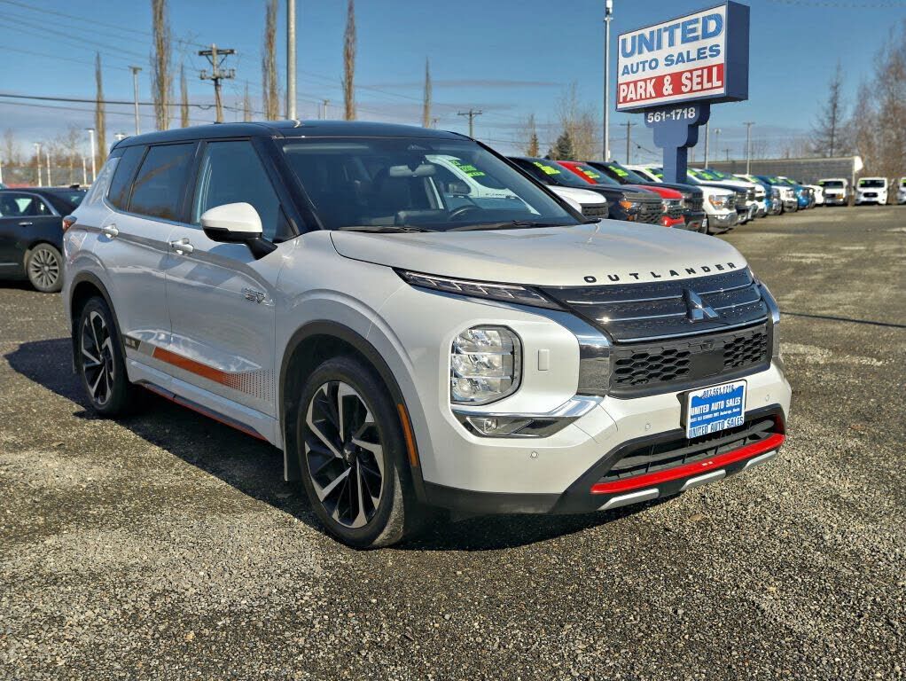 2023 MITSUBISHI Outlander