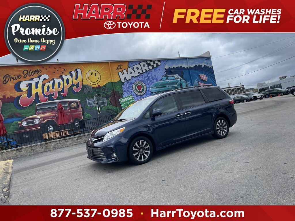 2019 TOYOTA Sienna