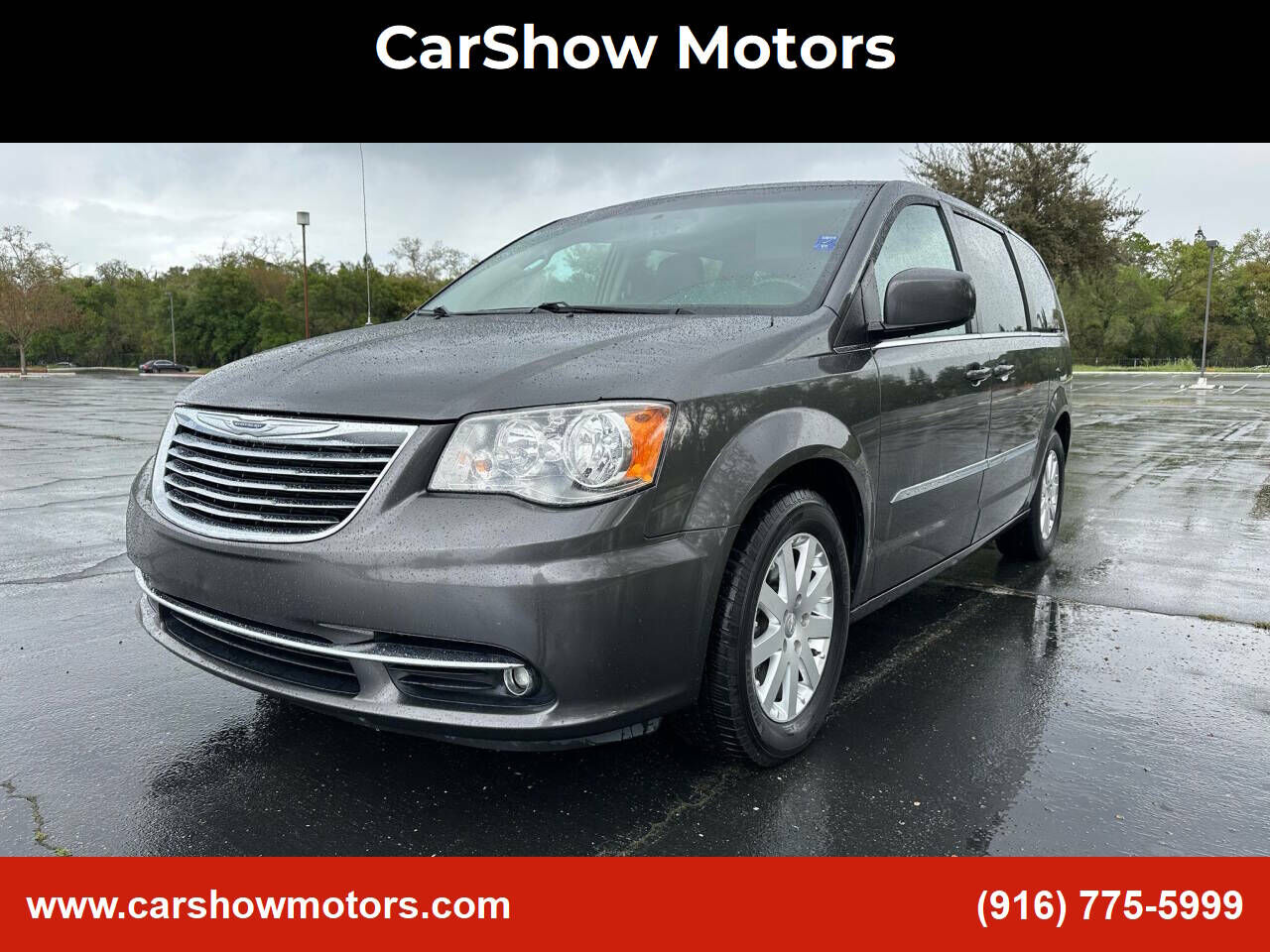 2016 CHRYSLER Town and Country