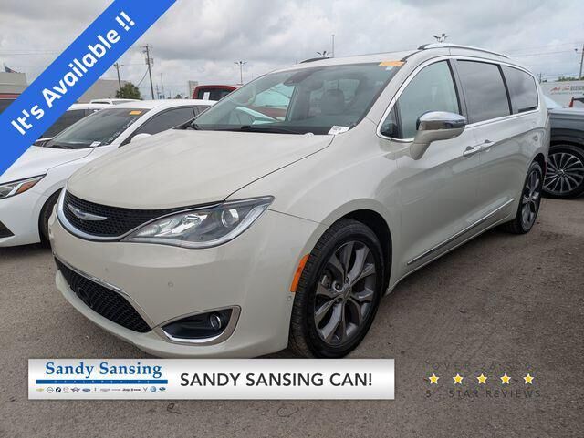 2019 CHRYSLER Pacifica