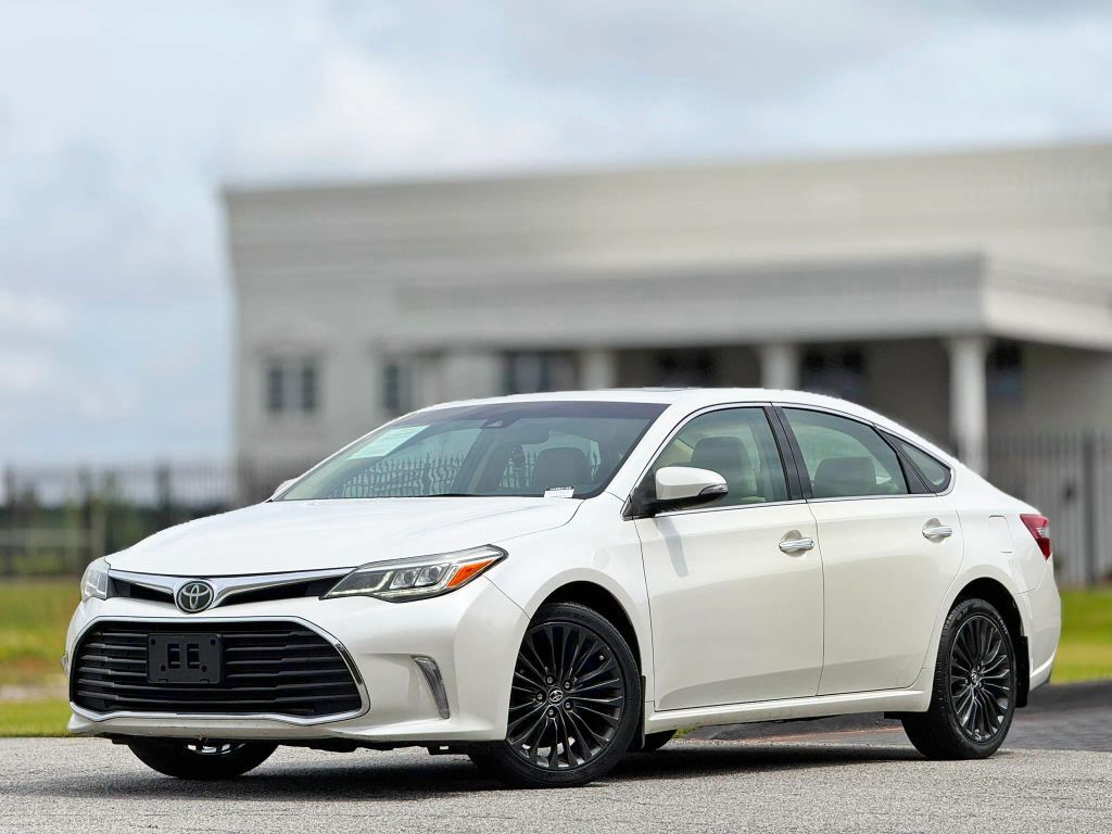 2018 TOYOTA Avalon