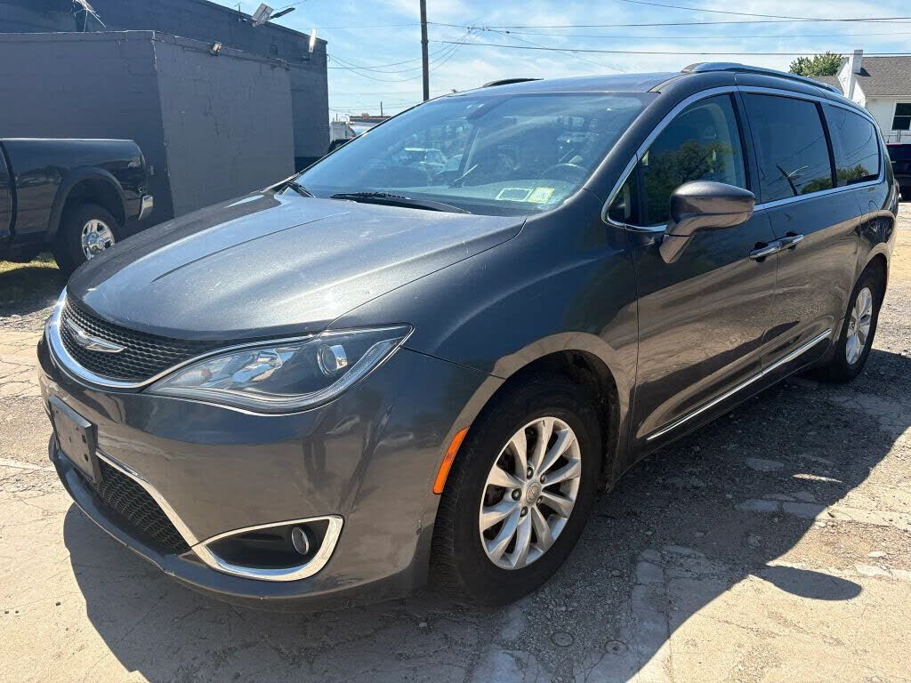2019 CHRYSLER Pacifica