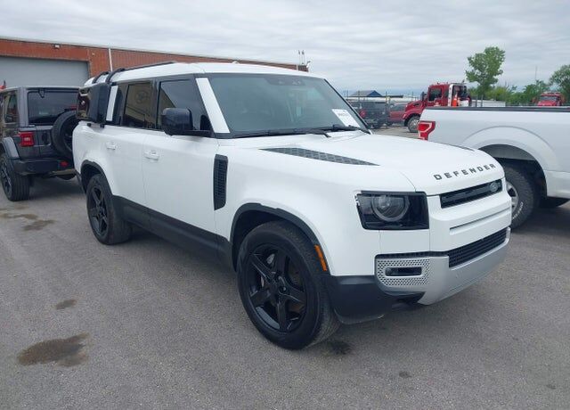 2024 LAND ROVER Defender