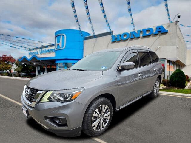 2020 NISSAN Pathfinder