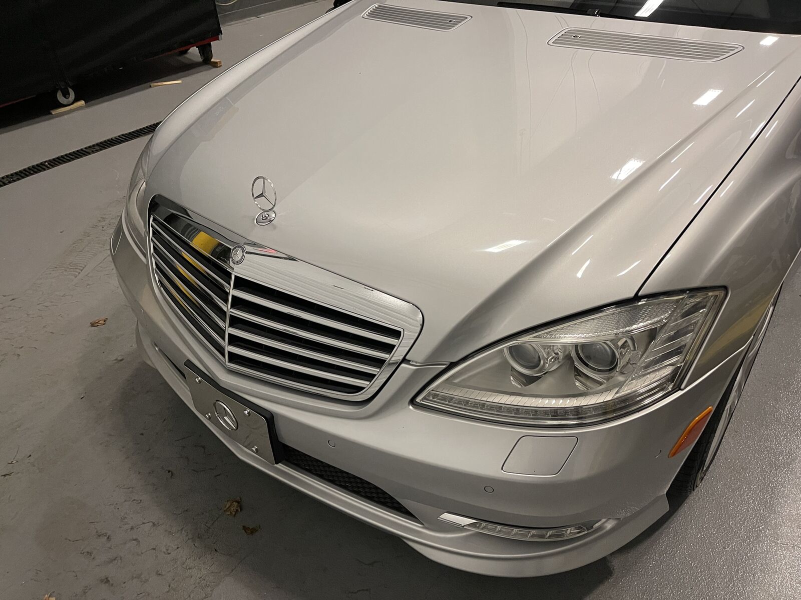 2011 MERCEDES-BENZ S-Class
