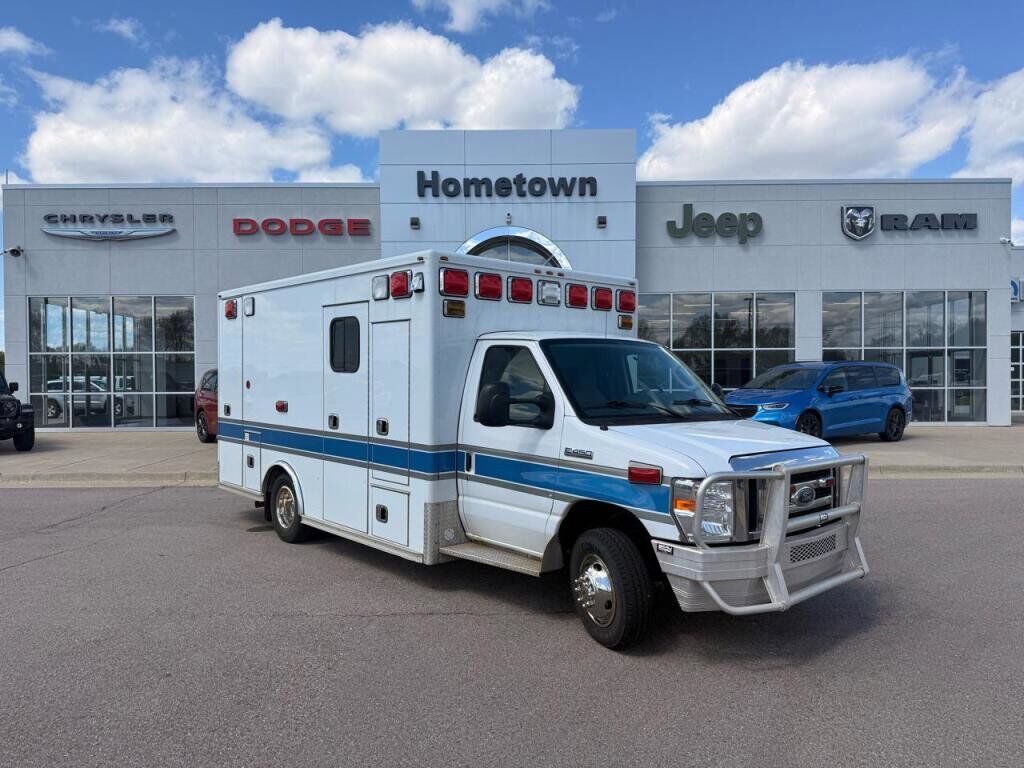 2017 FORD E-450