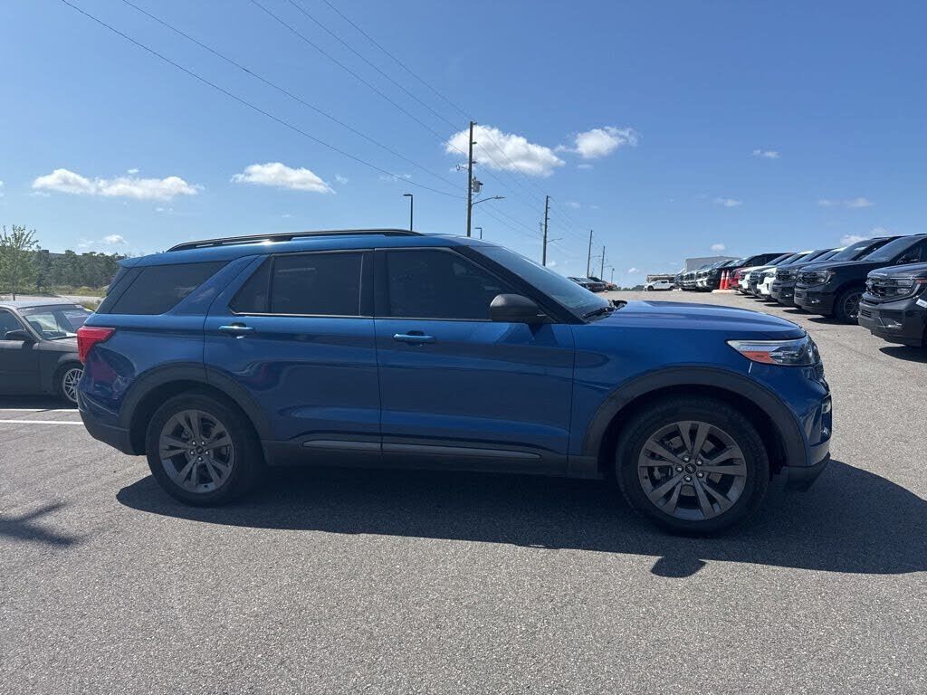 2021 FORD Explorer