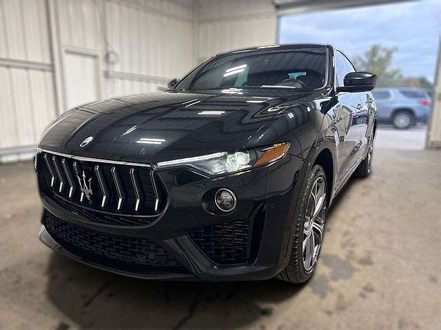 2022 MASERATI Levante