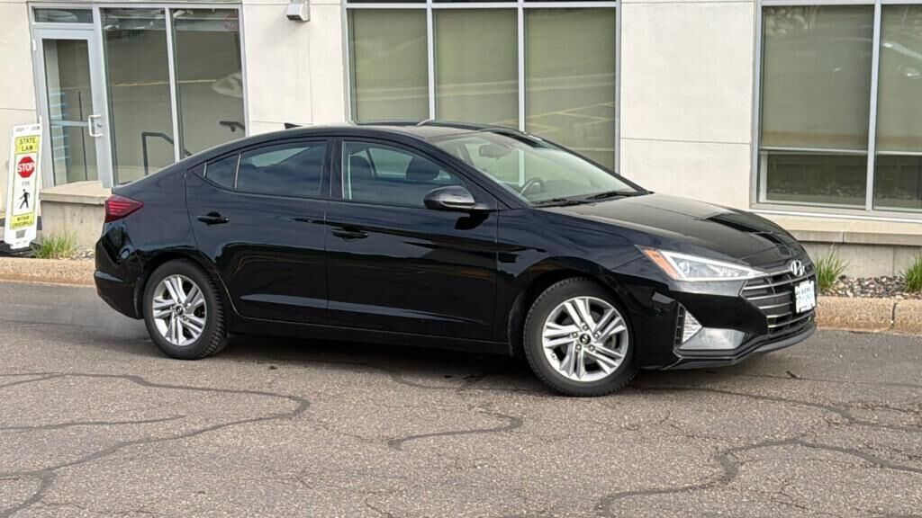 2020 HYUNDAI Elantra