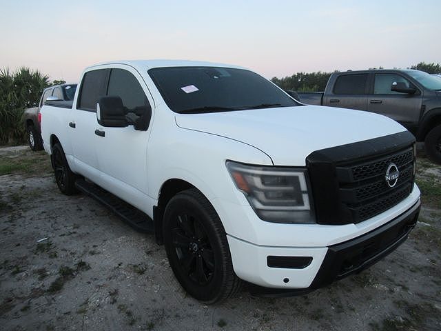 2024 NISSAN Titan