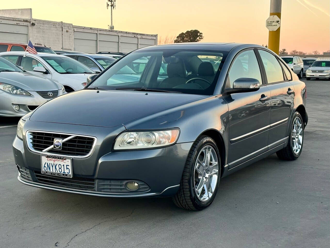 2010 VOLVO S40