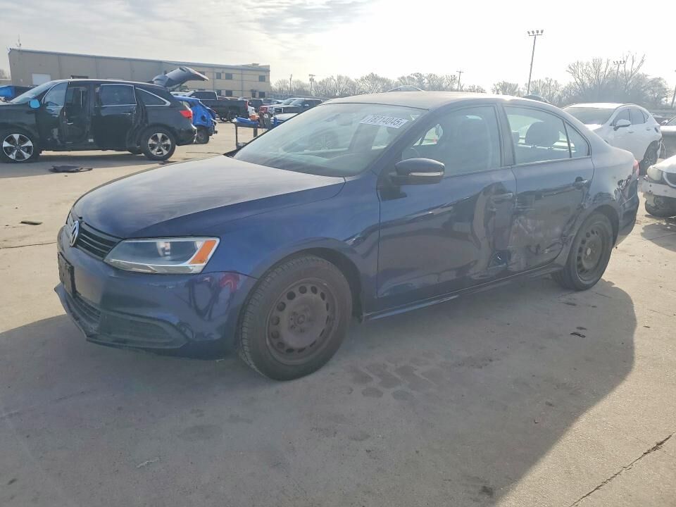 2011 VOLKSWAGEN Jetta