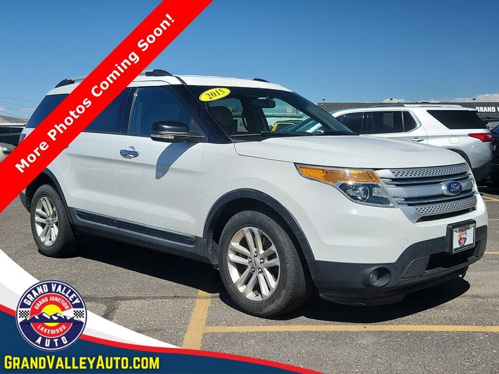 2015 FORD Explorer