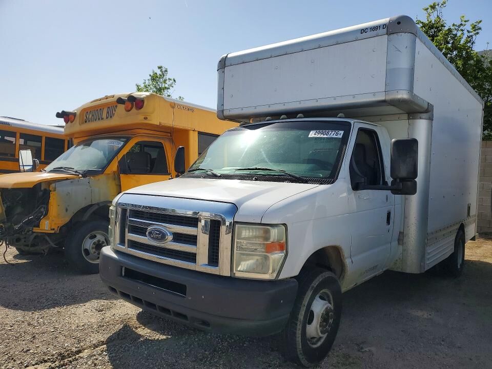2009 FORD E-450