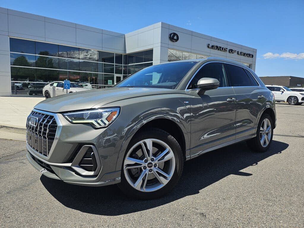 2022 AUDI Q3