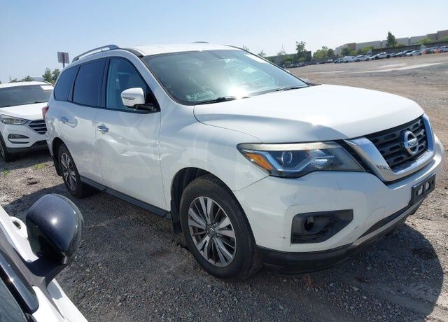 2017 NISSAN Pathfinder