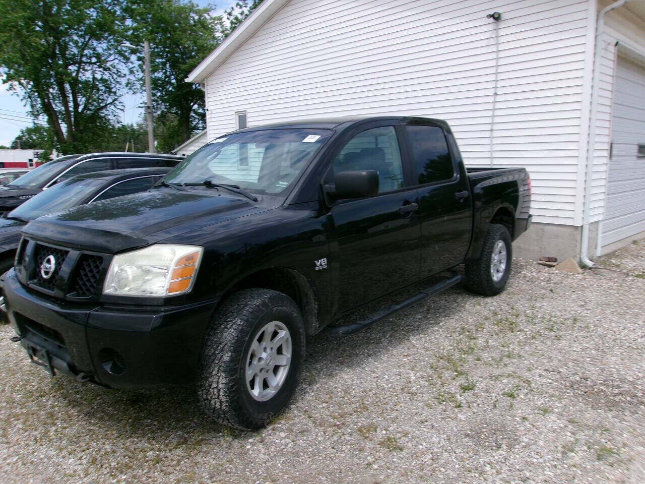 2004 NISSAN Titan
