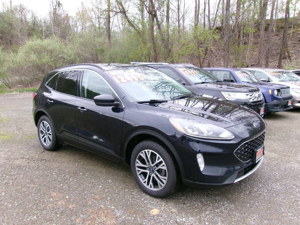 2021 FORD Escape