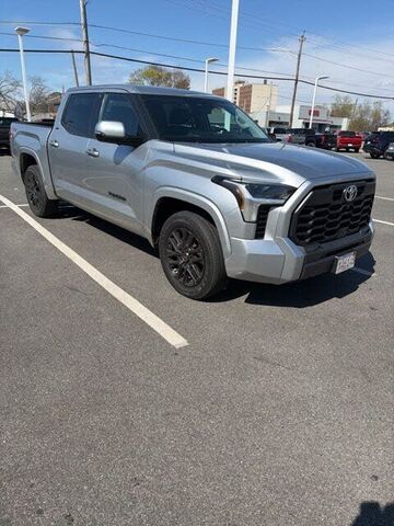 2023 TOYOTA Tundra