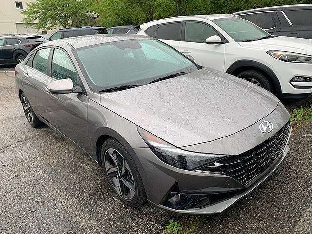 2023 HYUNDAI Elantra