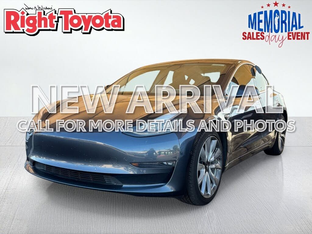 2018 TESLA Model 3