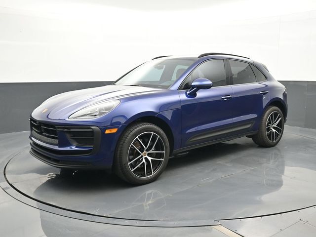 2023 PORSCHE Macan