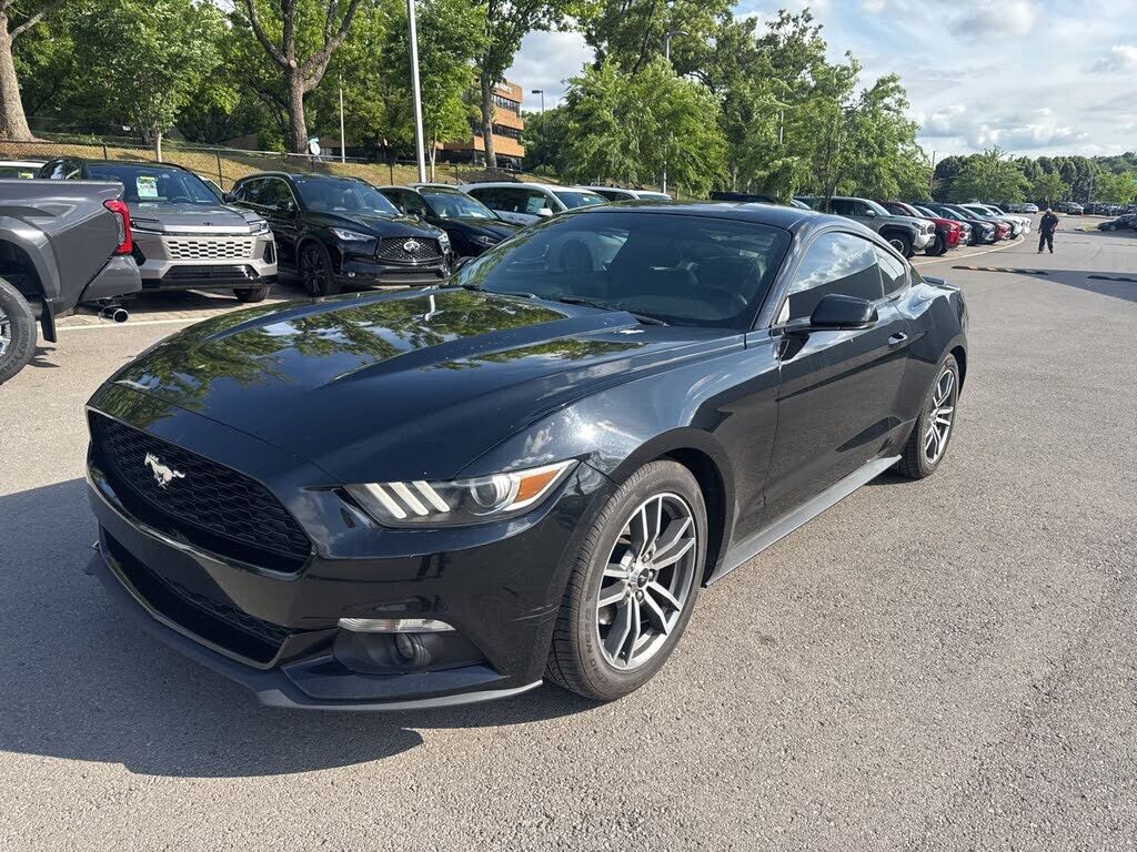2015 FORD Mustang