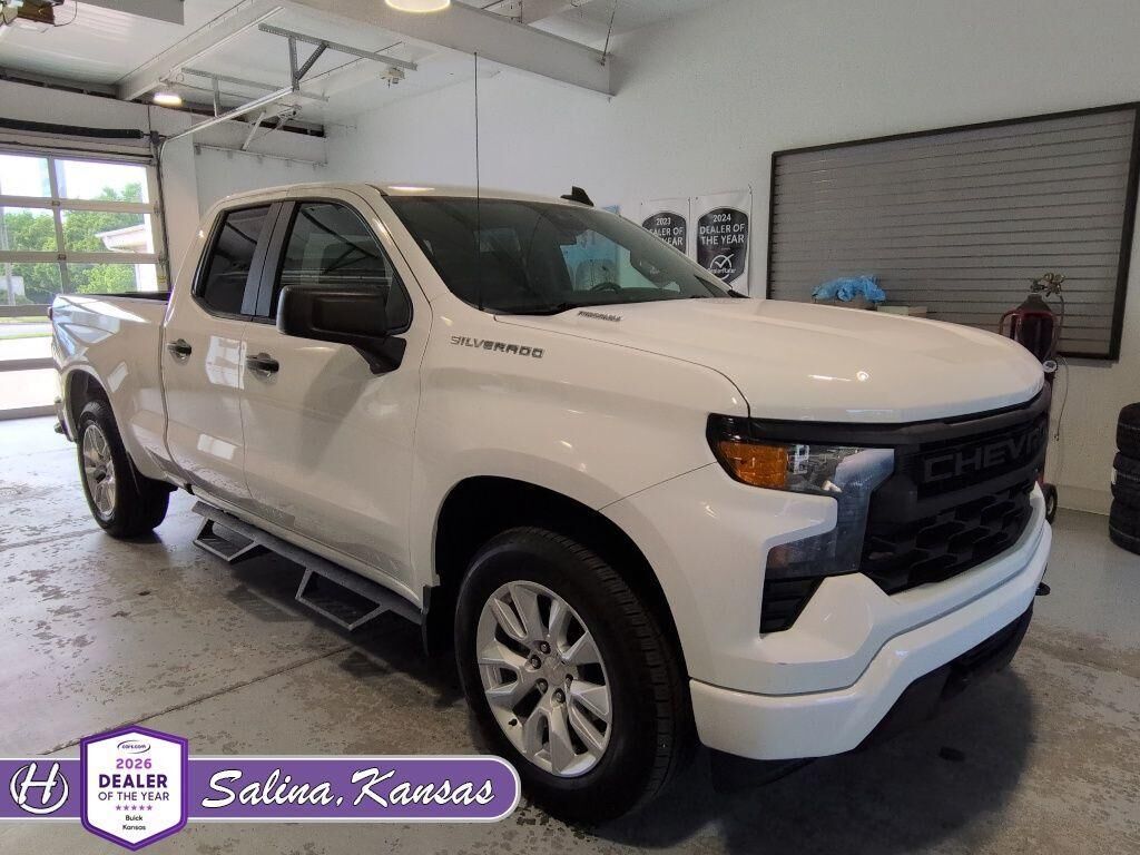 2025 CHEVROLET Silverado
