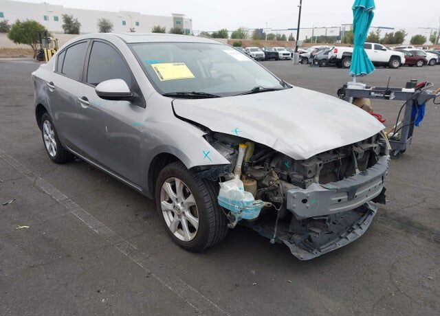 2010 MAZDA Mazda3