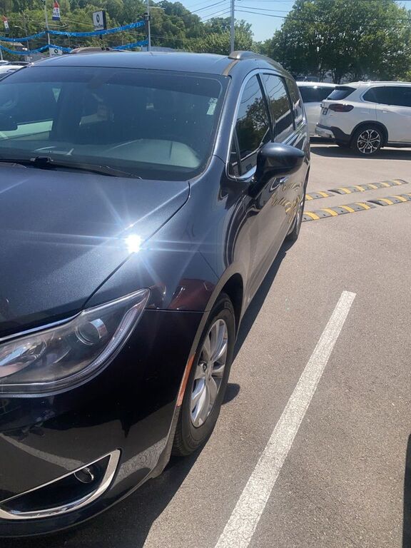 2019 CHRYSLER Pacifica