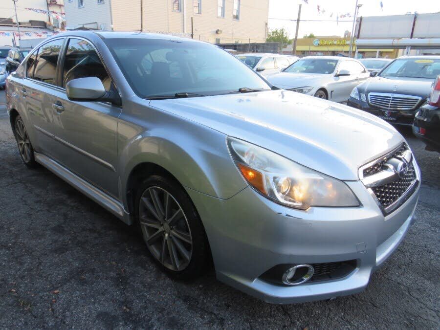2014 SUBARU Legacy