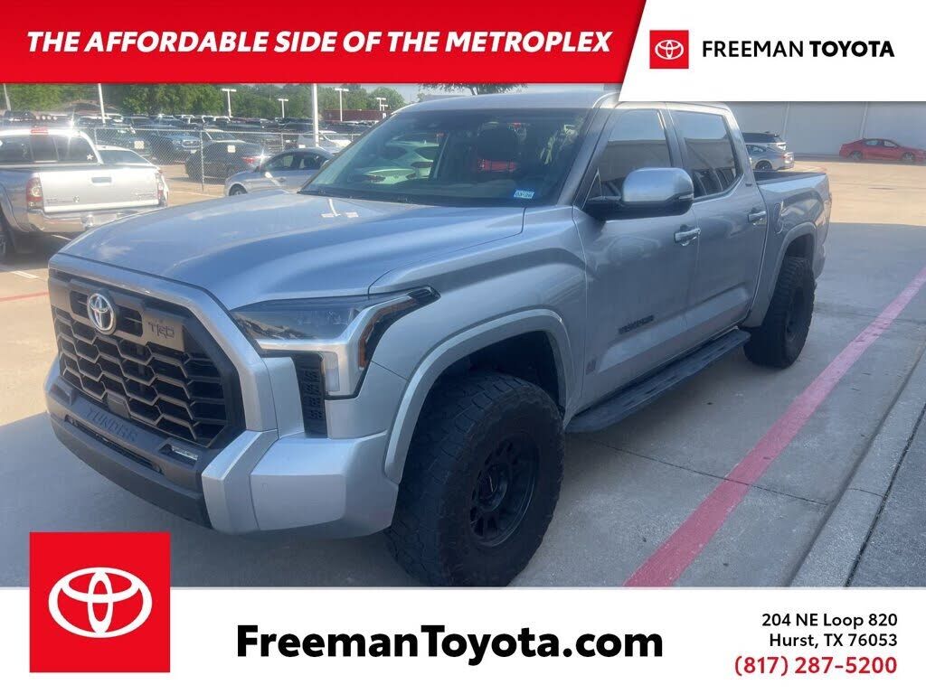 2024 TOYOTA Tundra