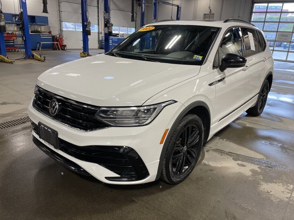 2022 VOLKSWAGEN Tiguan