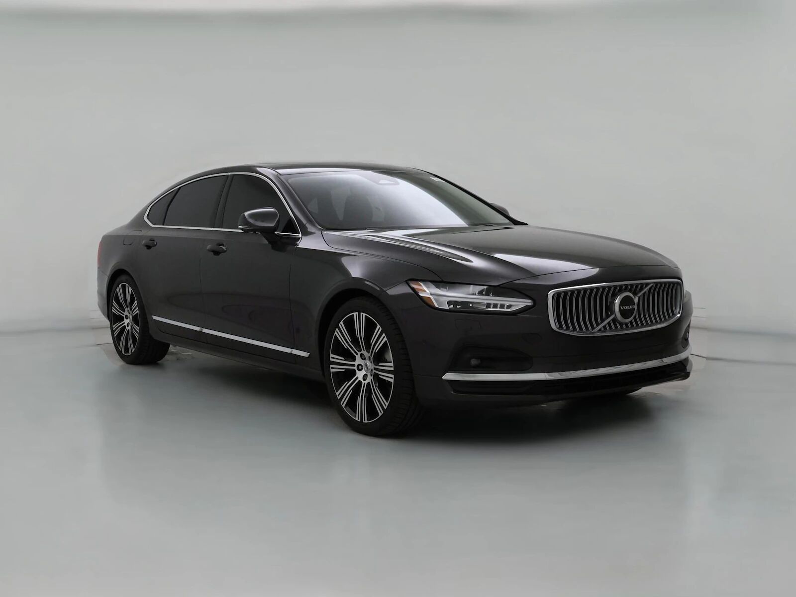 2023 VOLVO S90
