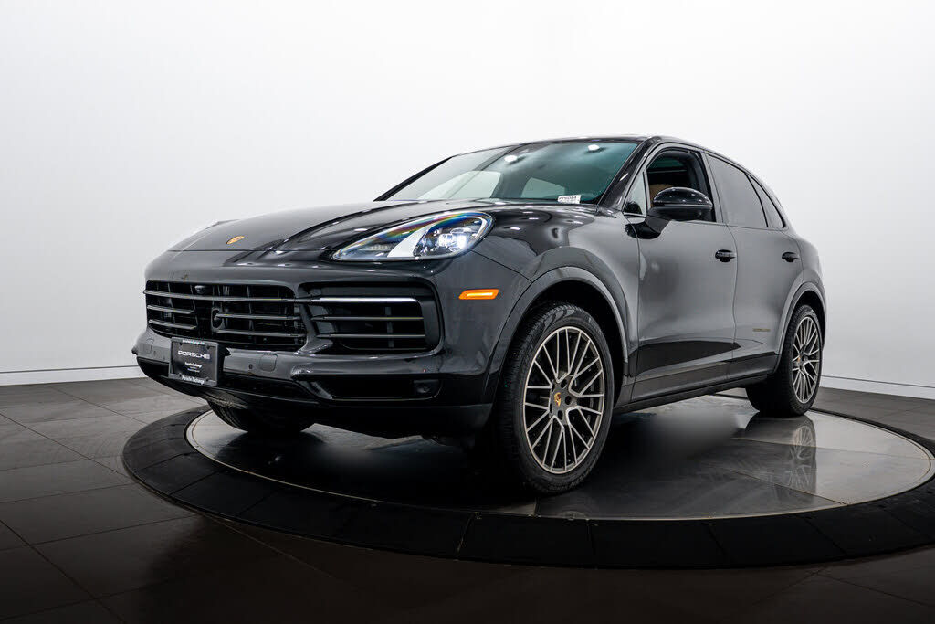 2023 PORSCHE Cayenne