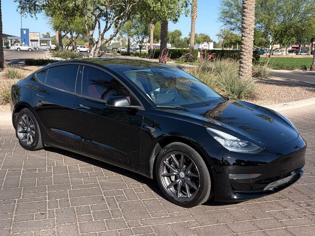 2018 TESLA Model 3