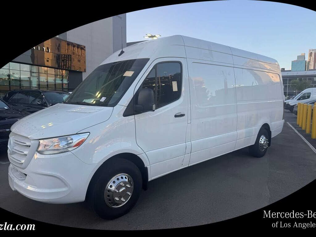 2022 MERCEDES-BENZ Sprinter