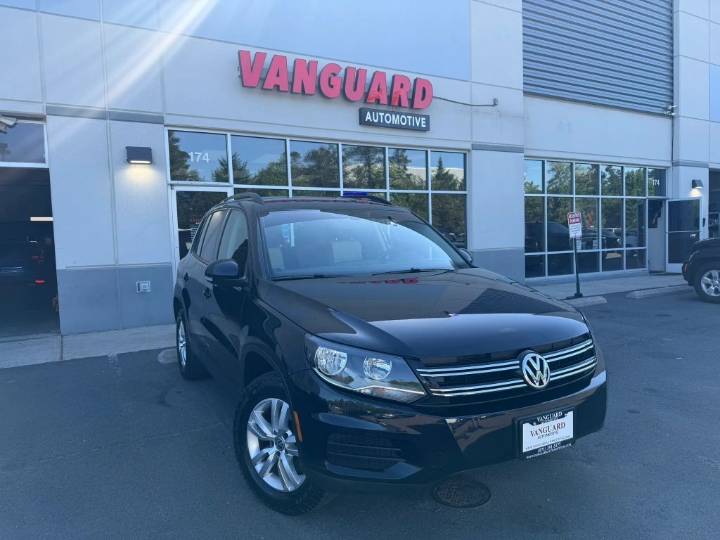 2016 VOLKSWAGEN Tiguan