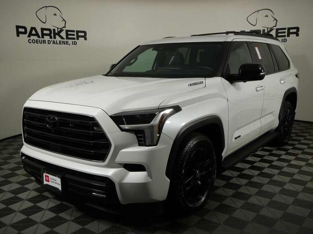 2025 TOYOTA Sequoia
