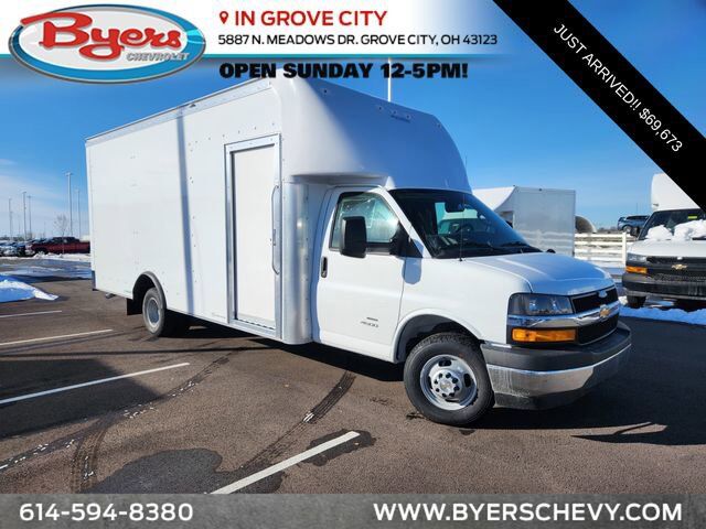 2026 CHEVROLET Express