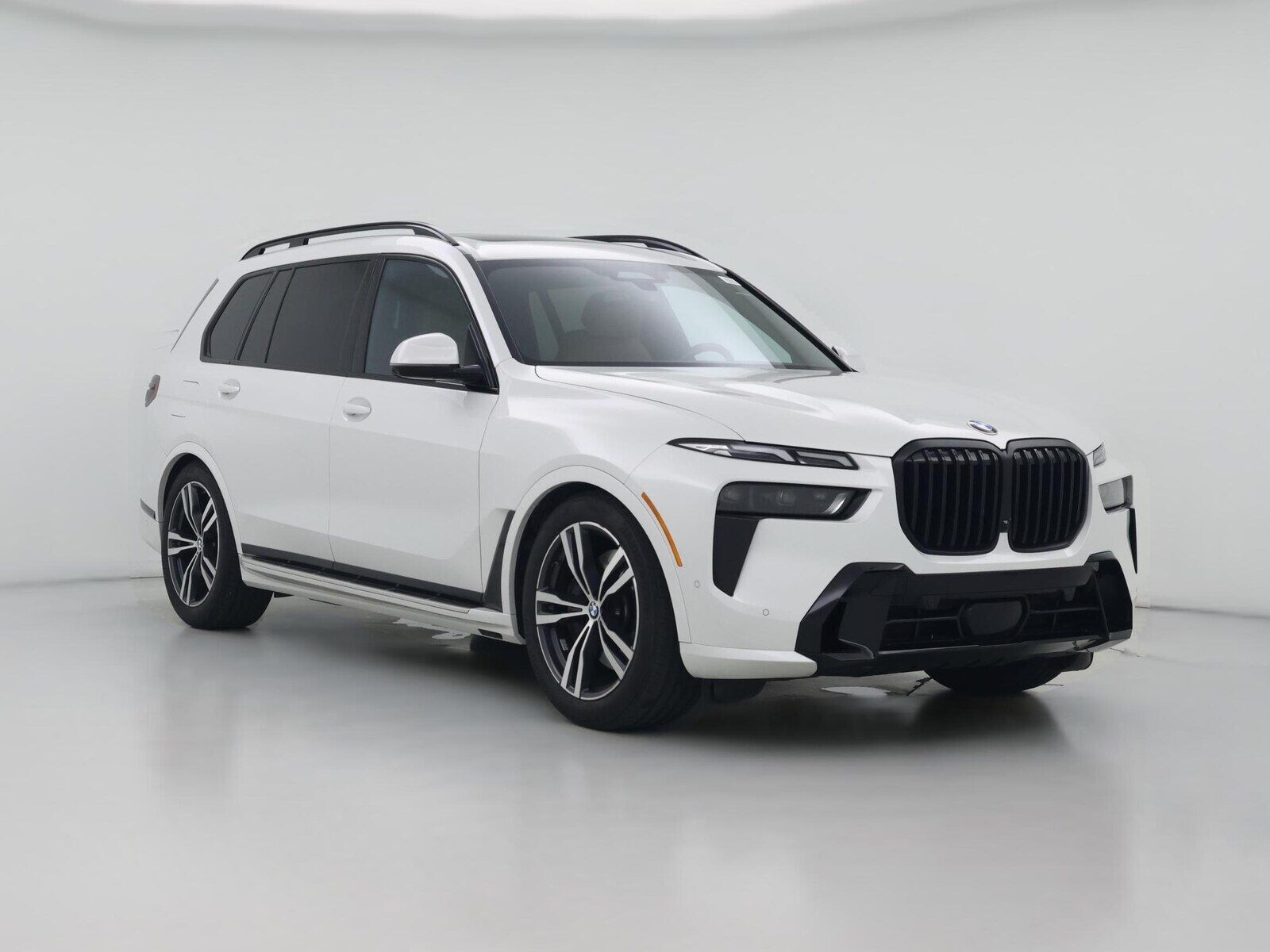 2023 BMW X7