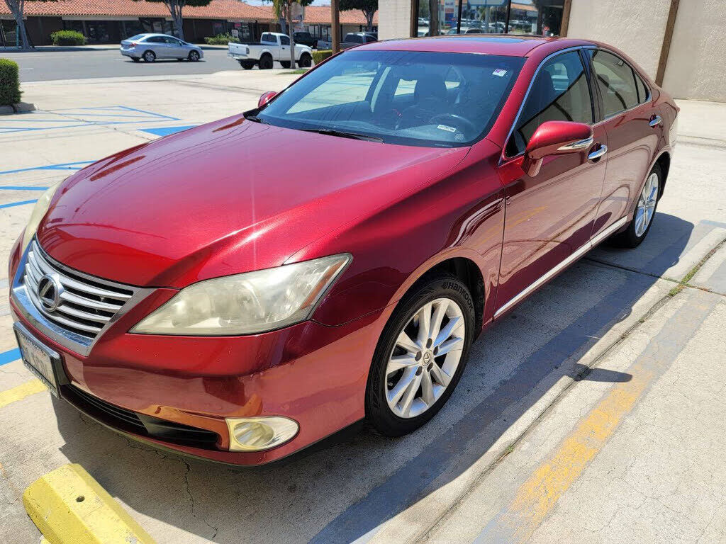 2011 LEXUS ES