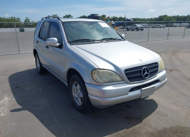 2001 MERCEDES-BENZ M-Class