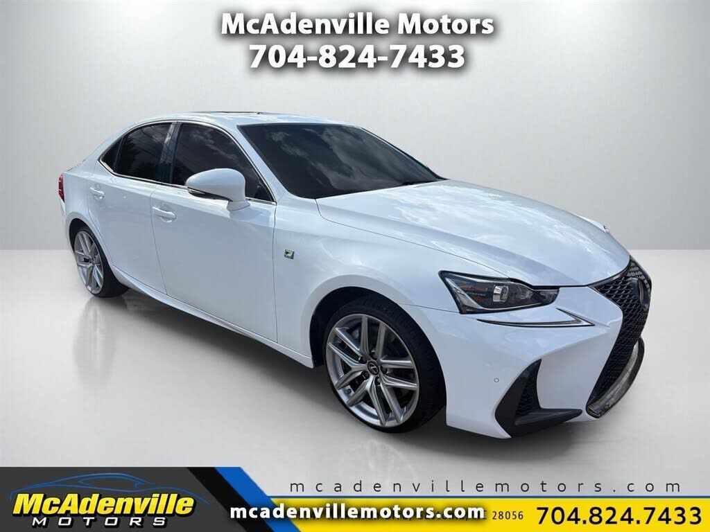 2020 LEXUS IS