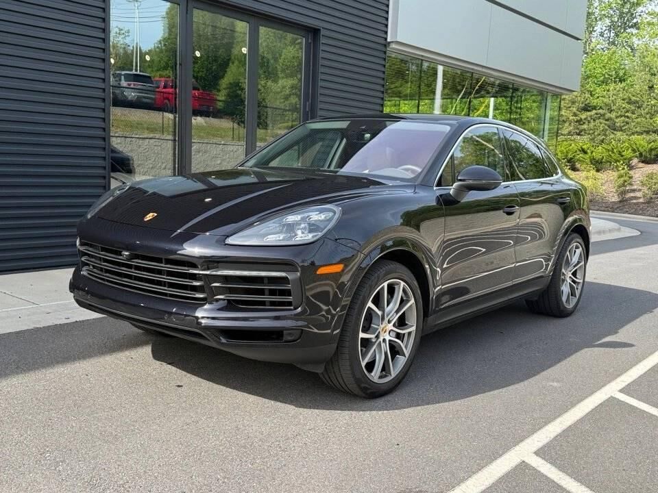 2022 PORSCHE Cayenne