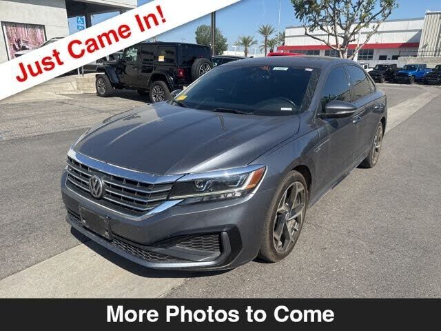2021 VOLKSWAGEN Passat