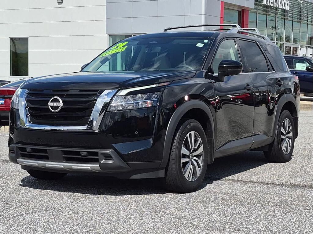 2024 NISSAN Pathfinder