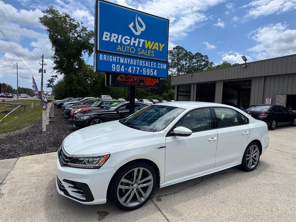 2018 VOLKSWAGEN Passat