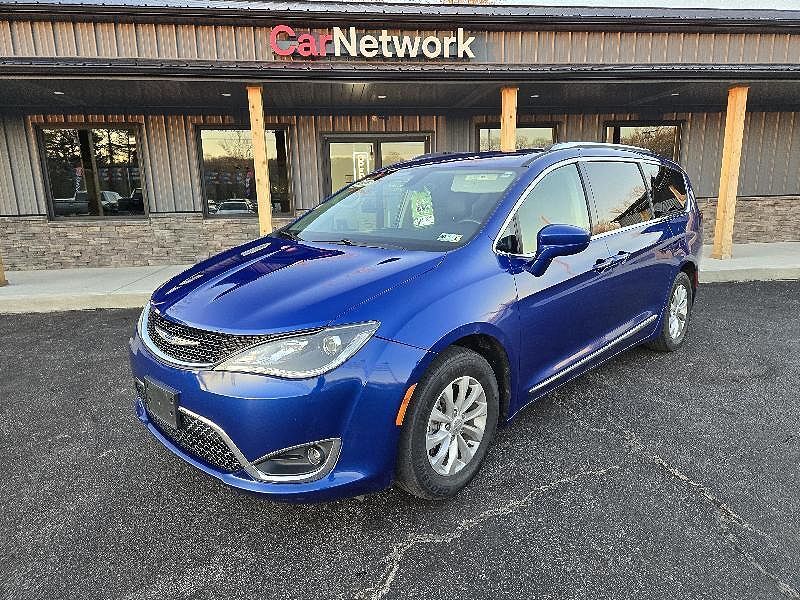 2019 CHRYSLER Pacifica
