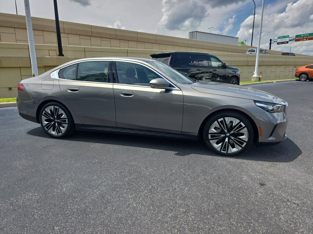 2025 BMW 5 Series